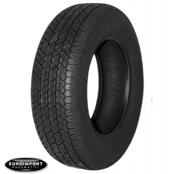 Pirelli CN12  215/70 R15 98 W  